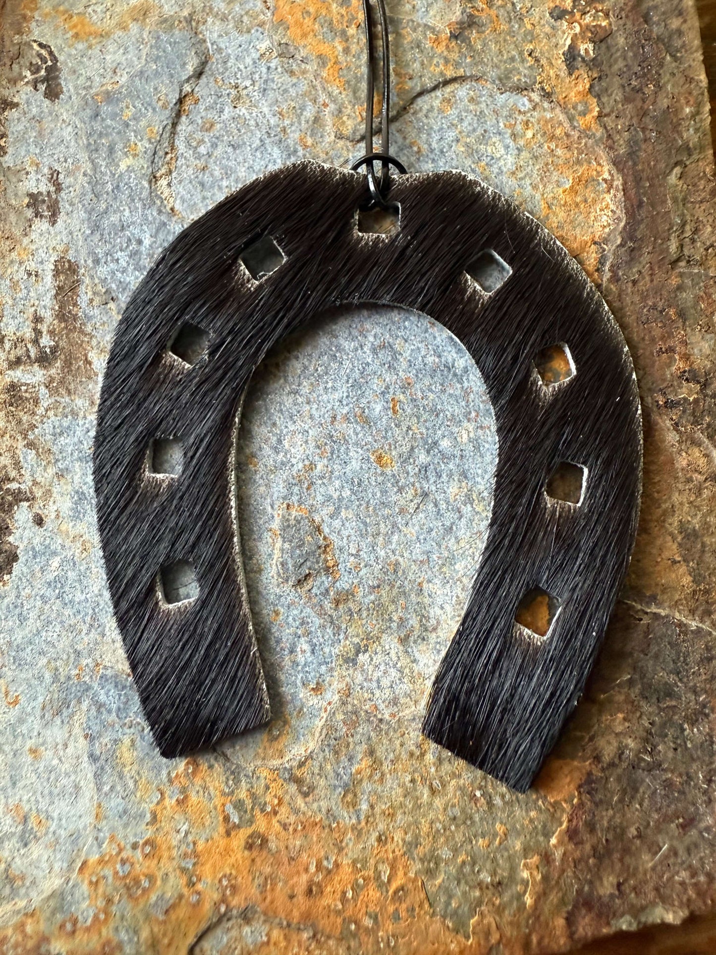 Hair-On Cowhide Horse Shoe Ornament Hair-On Horseshoe Decorative Piece